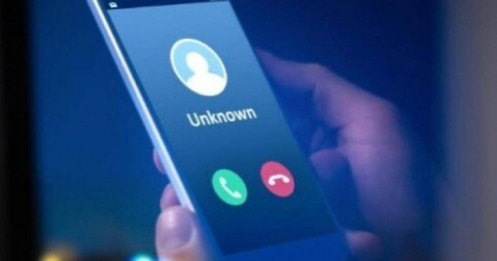 Nữ sinh viên ở Hà Nội mất gần 3 tỷ đồng sau cuộc điện thoại