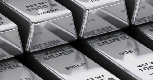 Giá bạc tiếp đà giảm tại cả thị trường trong nước và thế giới