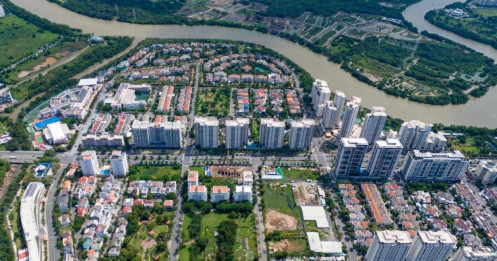 Khách mua chuộng hàng mới, “chê” hàng tồn