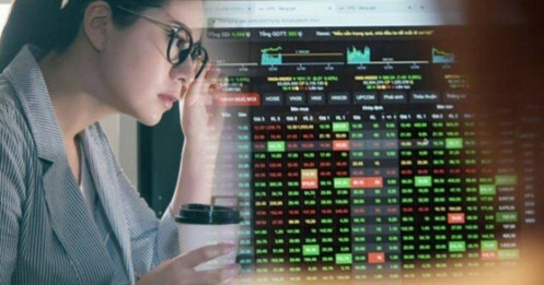 "Sell in May": Theo dòng hay "ngược lối"?