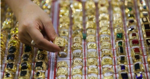 Giá vàng miếng SJC tăng gần 3 triệu đồng một lượng
