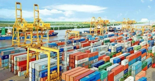 Cơ hội từ cổ phiếu cảng biển, vận tải biển