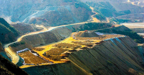 Đòn bẩy tài nguyên: Bài học từ việc kiểm soát đất hiếm của Trung Quốc