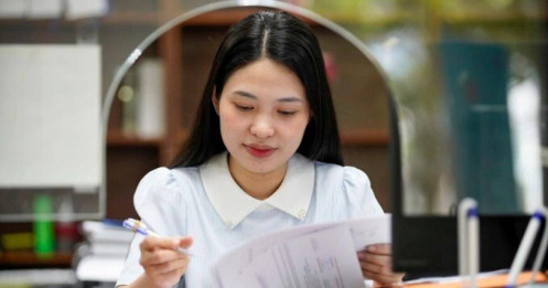 Bộ Chính trị yêu cầu sớm chi trả chế độ cho người nghỉ việc do sắp xếp bộ máy