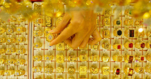 Giá vàng phụ thuộc động thái của ông Trump, sắp tới tăng hay giảm?