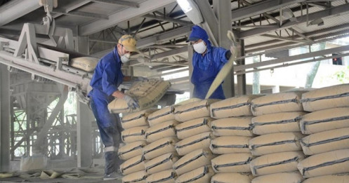 Giảm thuế xuất khẩu clanhke xi măng xuống 5% từ nay đến hết năm 2026