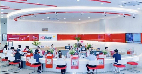 Room ngoại được nới lên 49%, nhà băng nào sẽ 'nổ phát súng' đầu tiên?