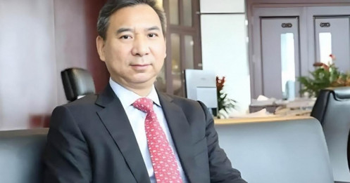 Cho vay khoản tiền tương đương 8,75 tỷ không cần thế chấp, canh bạc ngỡ dại dột lại đưa người đàn ông thành siêu tỷ phú