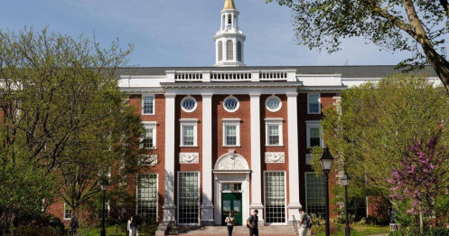 Chính quyền Trump ngăn không cho phép Harvard tuyển sinh viên quốc tế