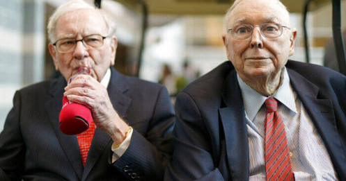 Warren Buffett trả lời câu hỏi: Tại sao không mua bất động sản mà lại đầu tư cổ phiếu?