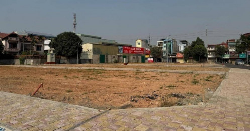 Huyện Thạch Thất đấu giá lại lô đất 185 triệu đồng một m2 bị bỏ cọc