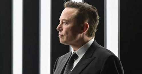 Elon Musk 'ra rìa'?