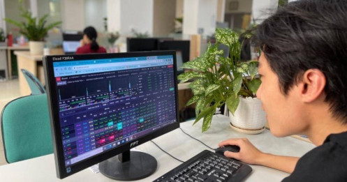 Thị trường chứng khoán hồi phục mạnh, nhà đầu tư vẫn chưa thể "về bờ"