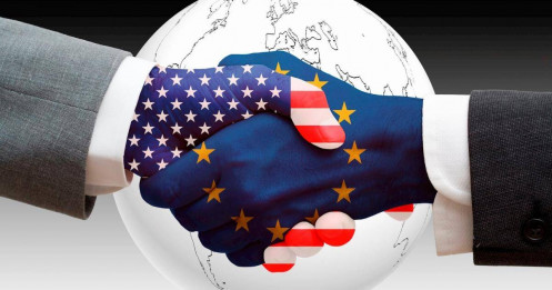 "Hé lộ" lý do ông Trump hoãn thuế với EU