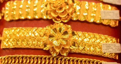 Giá vàng hôm nay 28/5 giảm sâu, SJC và vàng nhẫn chịu áp lực lớn