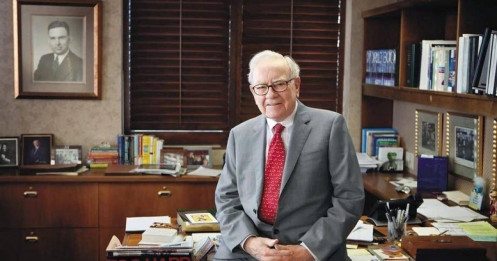 Khoản đầu tư “sinh lời vô hạn” Warren Buffett lựa chọn để chống lạm phát: Không phải vàng, bất động sản hay cổ phiếu, mà là... chính bạn