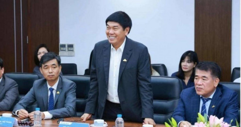 Hòa Phát sẽ xuất xưởng thép ray cao tốc đầu tiên năm 2027