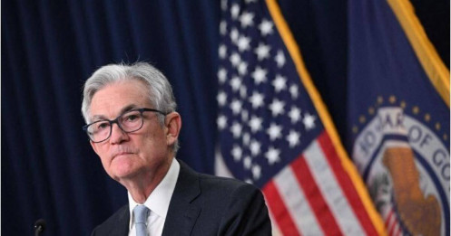 Fed cảnh báo lạm phát có thể nóng lên, nhấn mạnh chưa thể giảm lãi suất