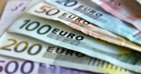 Đồng euro có thể tận dụng lợi thế khi niềm tin vào đồng đô la suy giảm