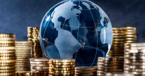 Thịnh vượng vay mượn: Nền kinh tế toàn cầu rủi ro vì chính những thành công của nó?