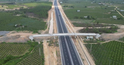 Thêm một doanh nghiệp muốn đầu tư mở rộng 300 km cao tốc Bắc Nam