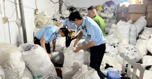 Giày Adidas, Nike, Puma giả, giá vài trăm nghìn một đôi bán khắp nơi ở TP.HCM