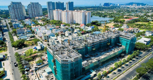 Áp lực gia tăng: Doanh nghiệp địa ốc 'choáng váng' với tiền sử dụng đất