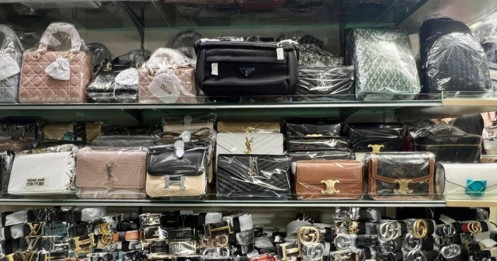 Vì sao hàng giả vẫn "sống khỏe" tại Saigon Square?