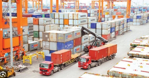 5 tháng, Việt Nam xuất siêu 4,67 tỷ USD