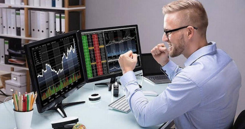 Dấu hiệu hồi phục hay chiêu đánh lạc hướng từ khối ngoại?