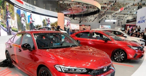 Doanh nghiệp ngành ô tô “hụt hơi”