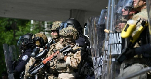 Ông Trump điều thêm 2.000 lính vệ binh đến Los Angeles