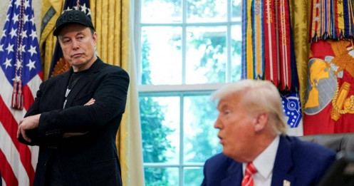 "Đốt lửa" rồi xin lỗi: Elon Musk "mắc kẹt" trong cuộc chiến với Trump