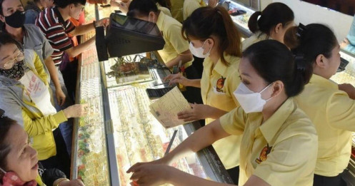 Giá vàng lên cao nhất trong nhiều ngày