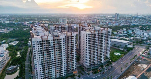 “Đón sóng” cổ phiếu bất động sản