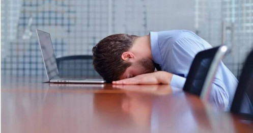Tổ Tiên nói: 'Người hễ mở miệng là nói 3 câu này, cả đời nghèo hèn, không ngóc đầu nổi'