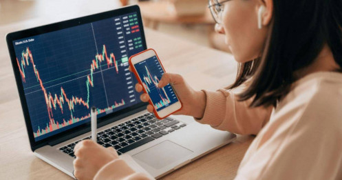 Tháng 5 rực lửa, quỹ cổ phiếu bứt tốc theo VN-Index