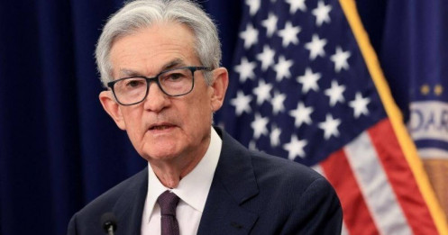 Fed giữ nguyên lãi suất, cảnh báo lạm phát 'đáng kể' sắp xuất hiện