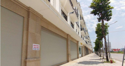 Hết thời ‘đẻ trứng vàng’, vì sao giá shophouse vẫn nhảy múa?
