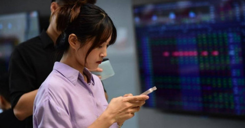 Chuyên gia Aseansc: VN-Index đang ở giai đoạn bản lề cho "sóng tăng" mới, mục tiêu trước mắt 1.400 điểm