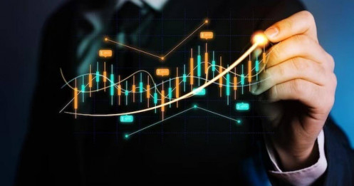 Chính thức vượt đỉnh 1350, xung đột Trung Đông hạ nhiệt