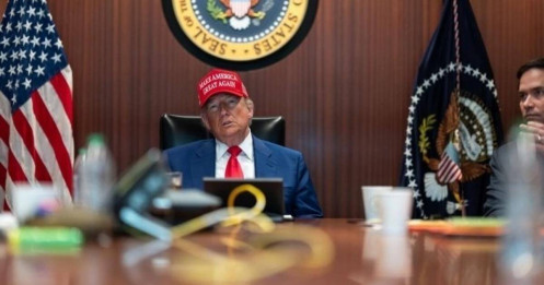 Thoát hiểm nhờ hỏa lực: Trump và màn lật ngược thế cờ luận tội