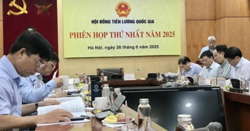 Công đoàn đề nghị tăng lương tối thiểu vùng trước 1/1/2026