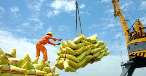 Các kịch bản tăng trưởng kinh tế trước thềm chờ kết quả đàm phán thuế quan