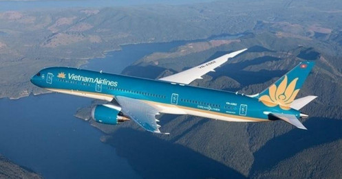 HVN tăng sốc 340%, Vietnam Airlines đưa cổ đông "lên mây"