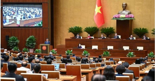 Quốc hội yêu cầu sớm nâng hạng chứng khoán, thí điểm thị trường tài sản mã hóa