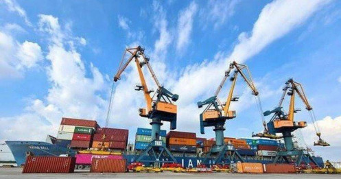 Báo Cáo Ngành Cảng Biển