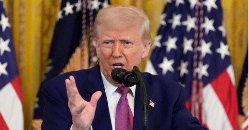 Ông Trump: Mỹ sẽ cấp 'giấy phép tạm thời' cho lao động nhập cư