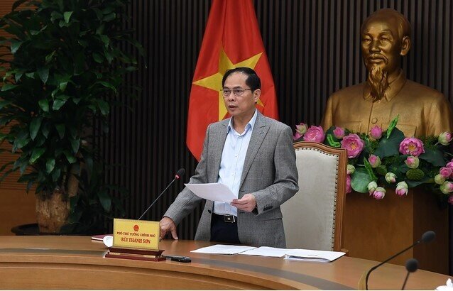 Họp về mức thuế của Mỹ, Phó Thủ tướng yêu cầu kiểm soát chặt chẽ xuất xứ hàng hoá