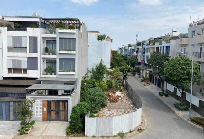 Sự thật chuyện vùng ven TP.HCM 'sốt đất hầm hập' do sáp nhập
